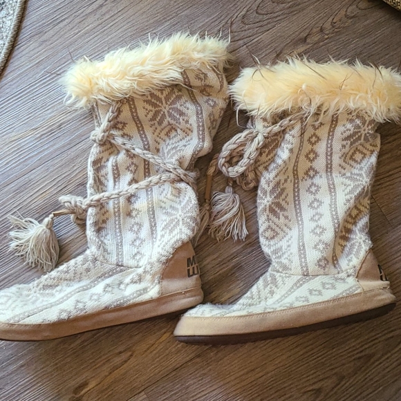 Muk Luks Shoes - Muk Luks Booties